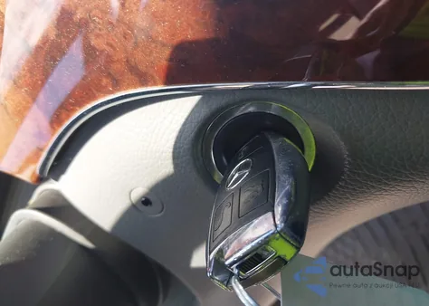 2007 Mercedes-Benz S 550 z USA, uszkodzony, nr VIN WDDNG71X47A113692